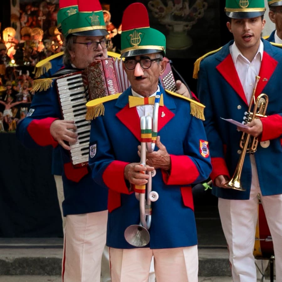 Instrumentos de plástico da Banda Plástica de Barcelos